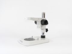 Microtec Plain stand including focusing unit